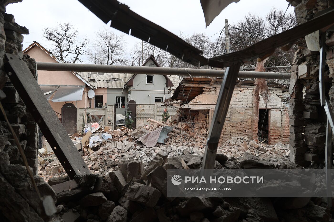 Последствия обстрела Калининского района Донецка
