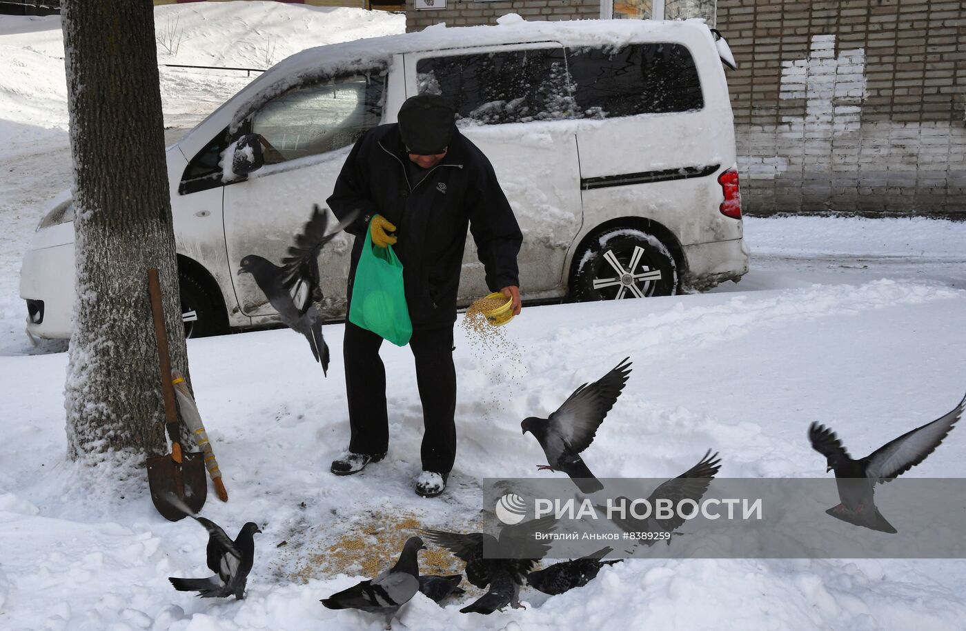 Последствия снегопада во Владивостоке