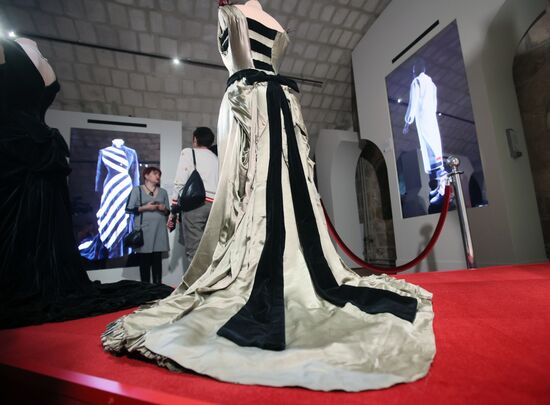 Выставка "Ламанова. Русский дресс-код"