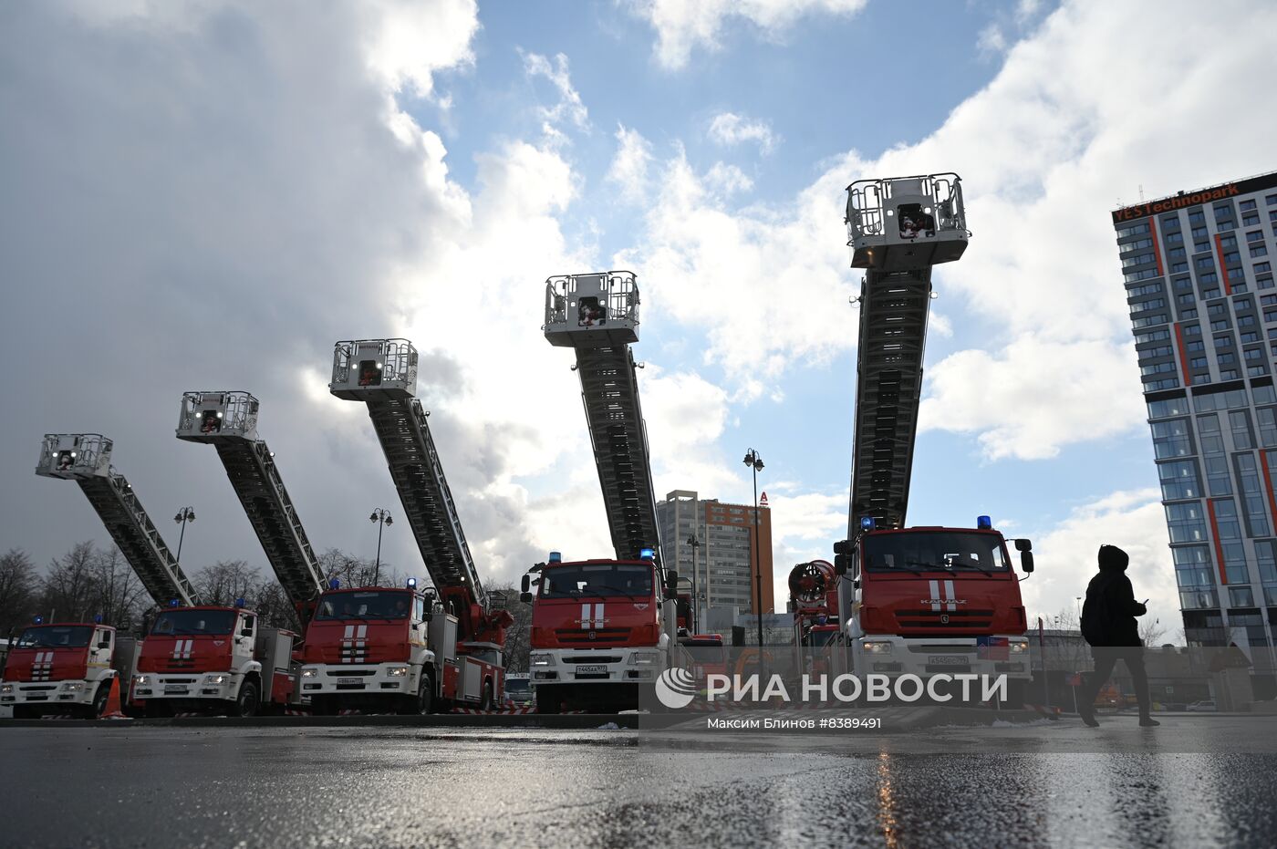 Выставка спецтехники в рамках Недели городского хозяйства