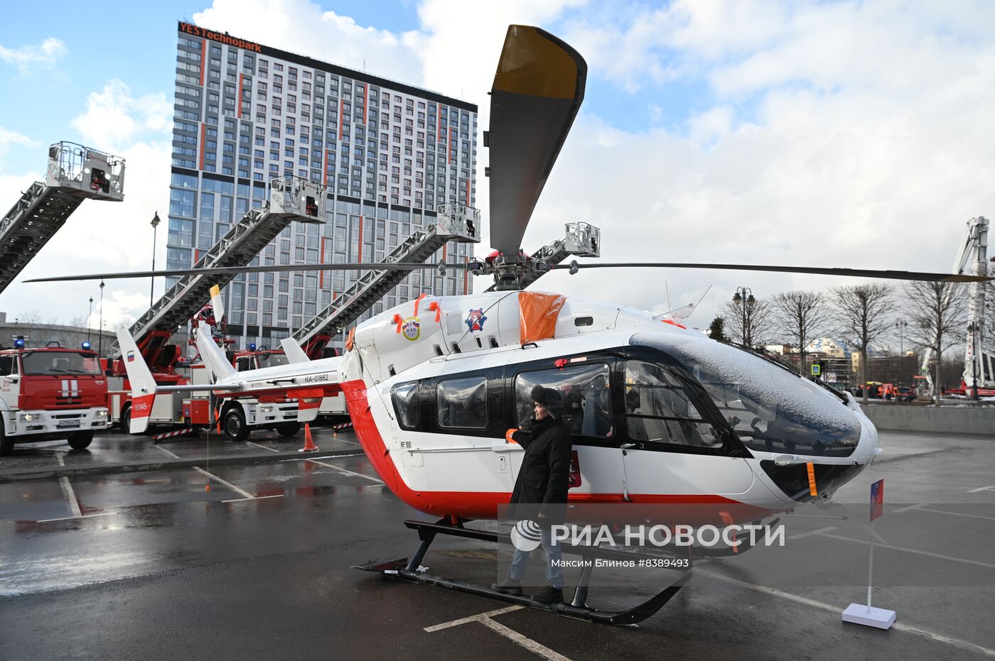 Выставка спецтехники в рамках Недели городского хозяйства