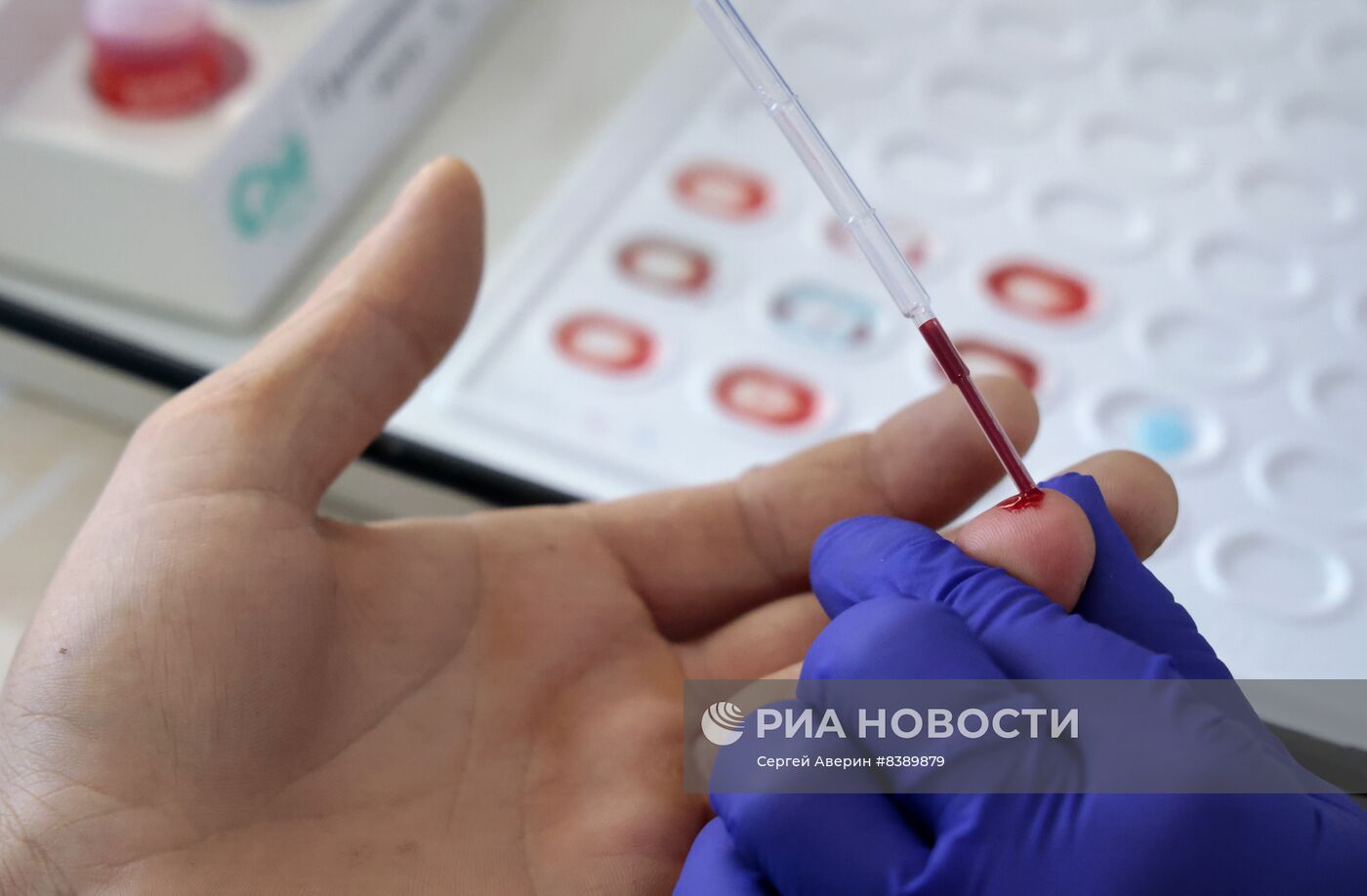 Сдача крови донорами в ДНР