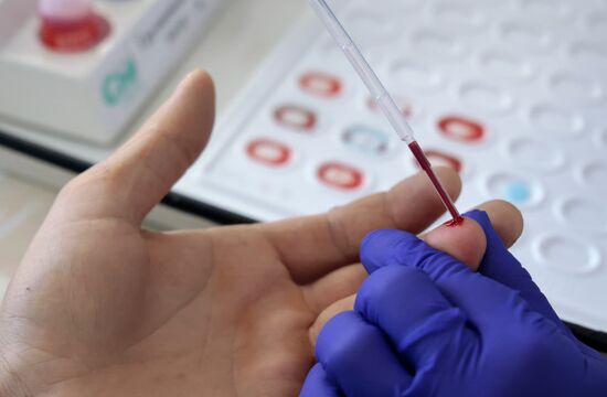 Сдача крови донорами в ДНР