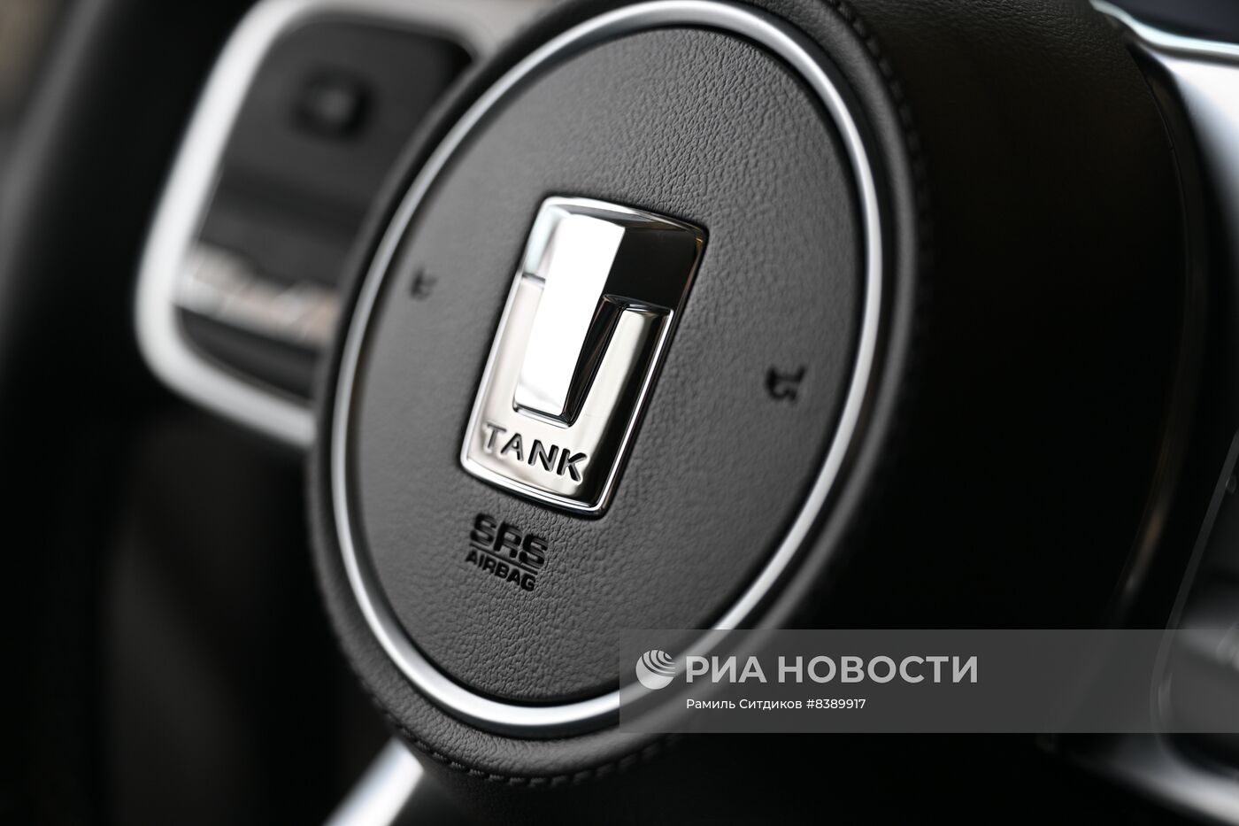 Старт продаж китайских внедорожников Tank 300 в Москве