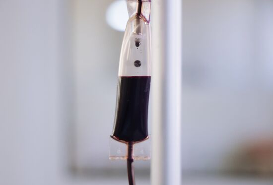 Сдача крови донорами в ДНР