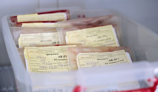 Сдача крови донорами в ДНР