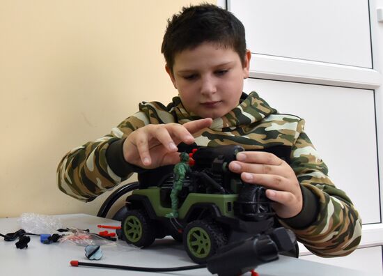 Мальчика Федора, пострадавшего при теракте в Брянской области, выписали из больницы