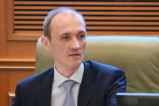 Вице-премьер Д. Григоренко провел совещание со статс-секретарями