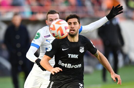 Футбол. РПЛ. Матч "Урал" - "Динамо"