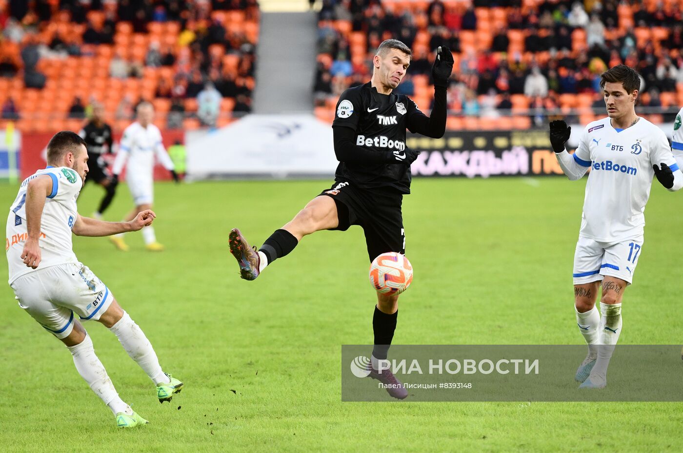 Футбол. РПЛ. Матч "Урал" - "Динамо"