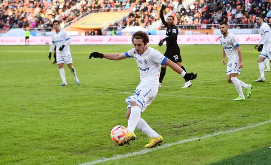 Футбол. РПЛ. Матч "Урал" - "Динамо"