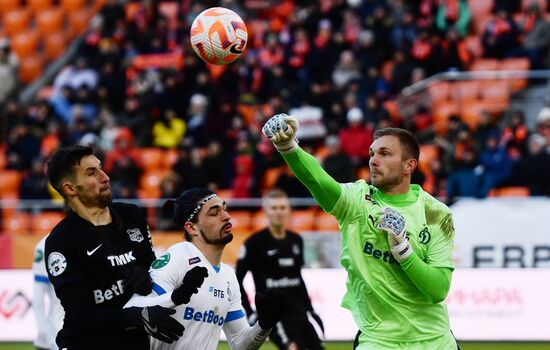 Футбол. РПЛ. Матч "Урал" - "Динамо"