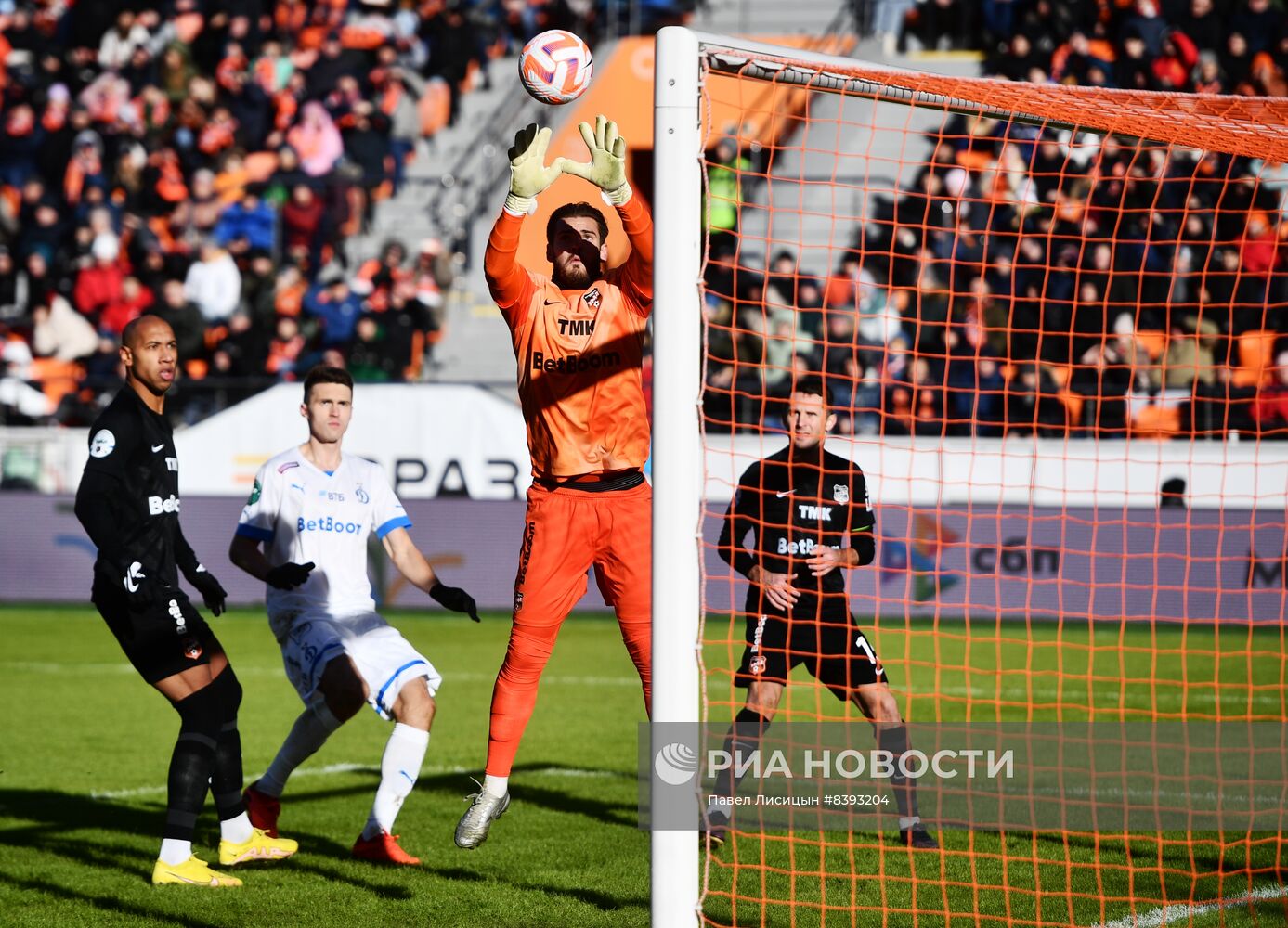 Футбол. РПЛ. Матч "Урал" - "Динамо"