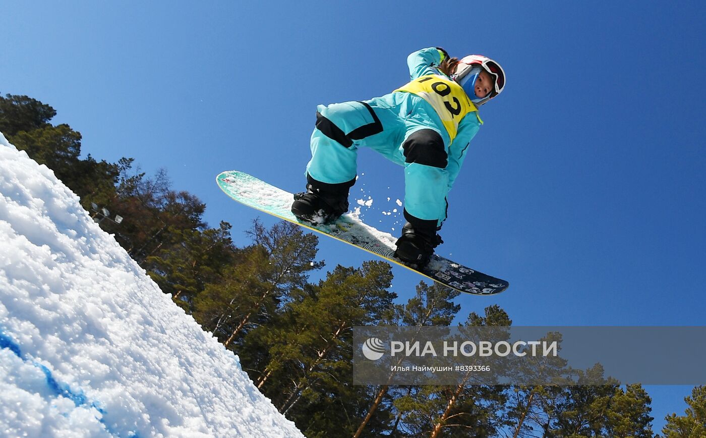 Соревнования по горнолыжному спорту для детей в Красноярске