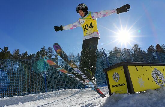Соревнования по горнолыжному спорту для детей в Красноярске