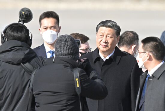 Прилет председателя КНР Си Цзиньпина в Москву