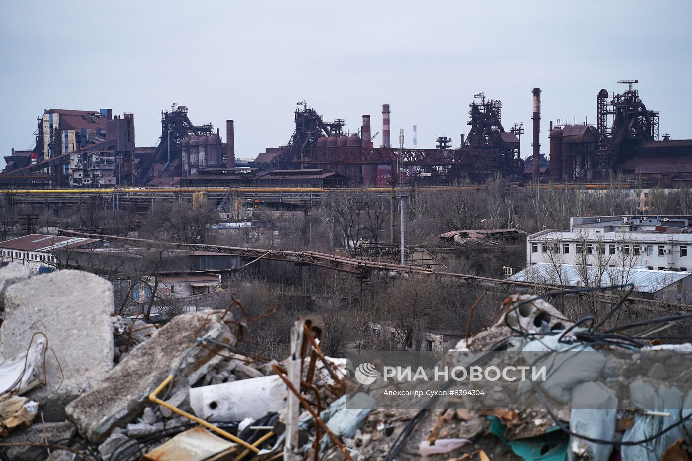 Переработка снесенных домов на полигоне ТБО в Мариуполе