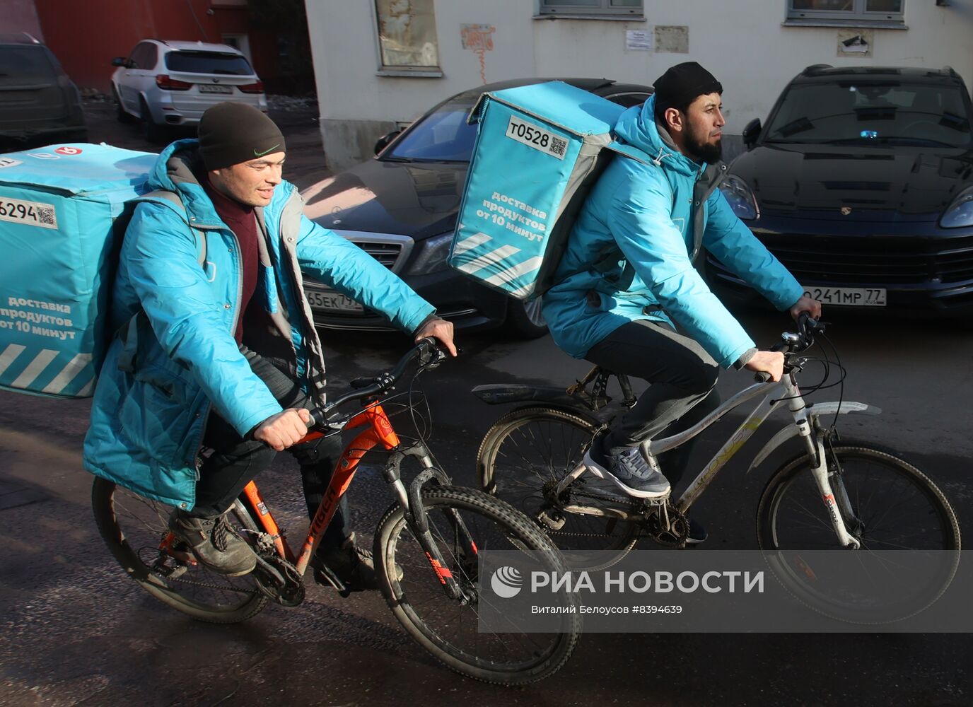 Работа сервиса доставки еды "Яндекс.Лавка"
