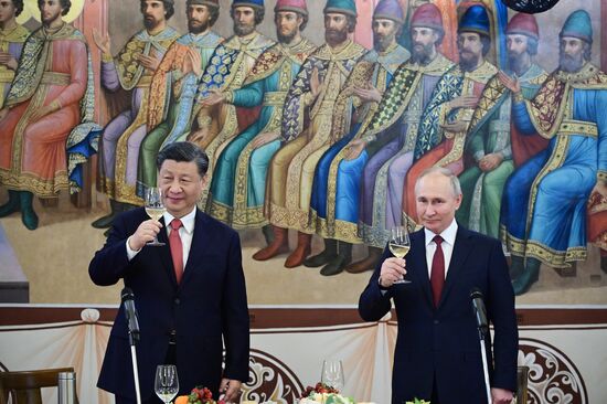 Встреча президента РФ В. Путина и председателя КНР Си Цзиньпина