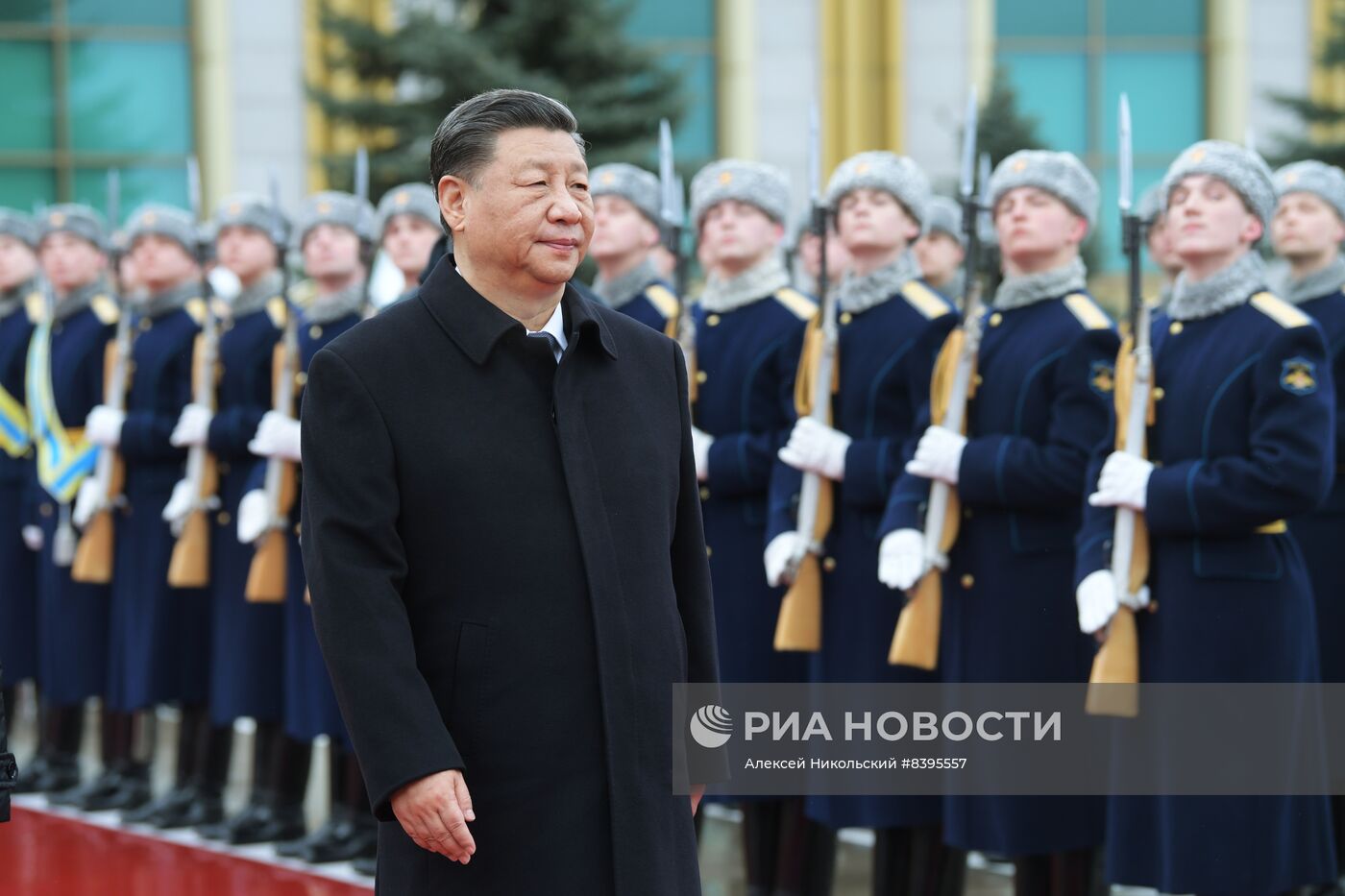 Церемония отлета председателя КНР Си Цзиньпина из России