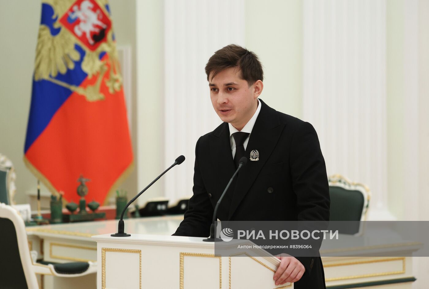 Президент РФ В. Путин вручил премии молодым деятелям культуры, а также за произведения для детей