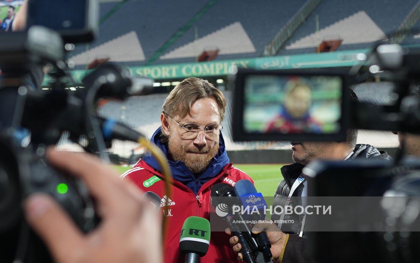 Футбол. Тренировка сборной России