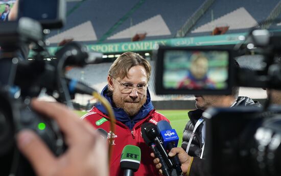 Футбол. Тренировка сборной России