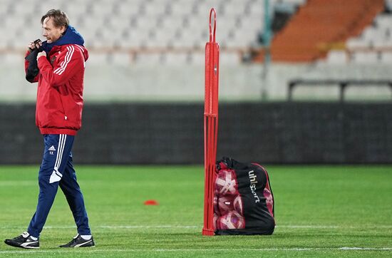 Футбол. Тренировка сборной России