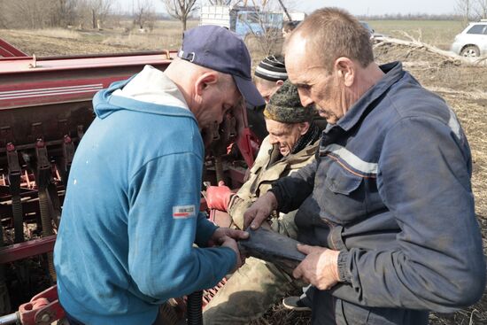 Посевная кампания началась в ДНР