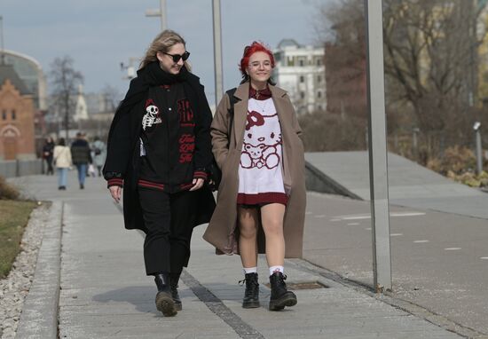 Теплая погода в Москве