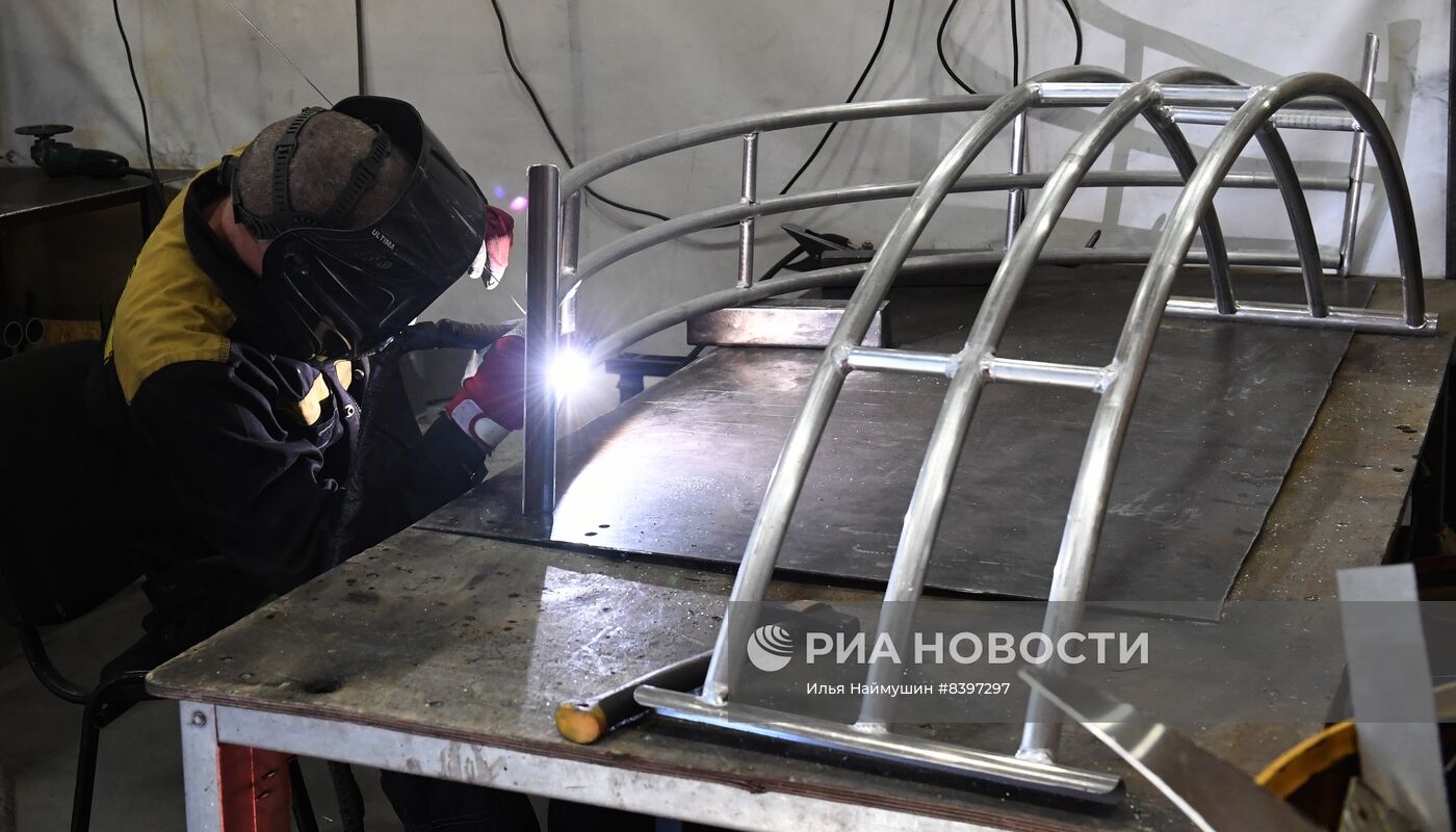 Производство и испытание аэролодок "Аллигатор" в Красноярском крае