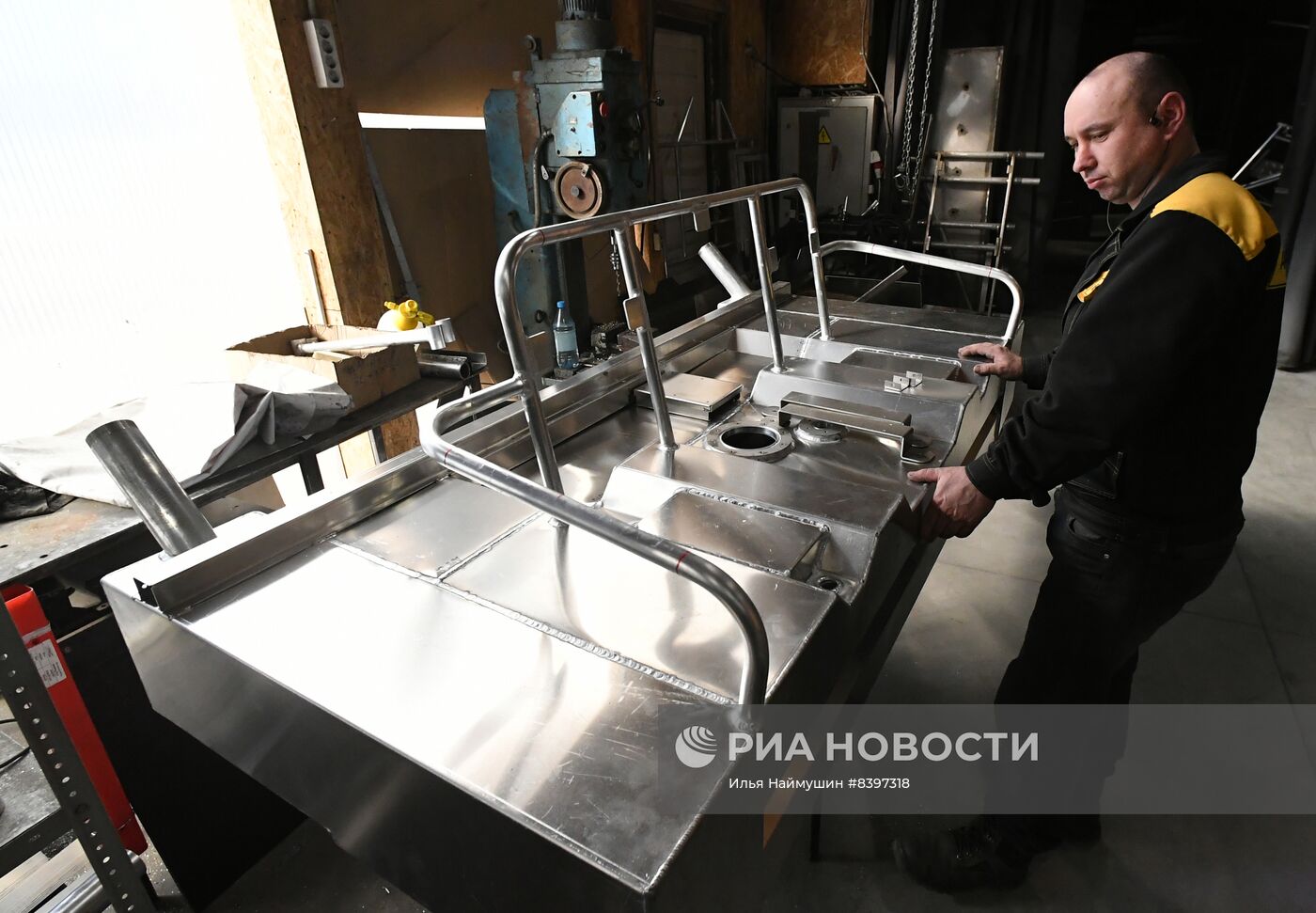Производство и испытание аэролодок "Аллигатор" в Красноярском крае