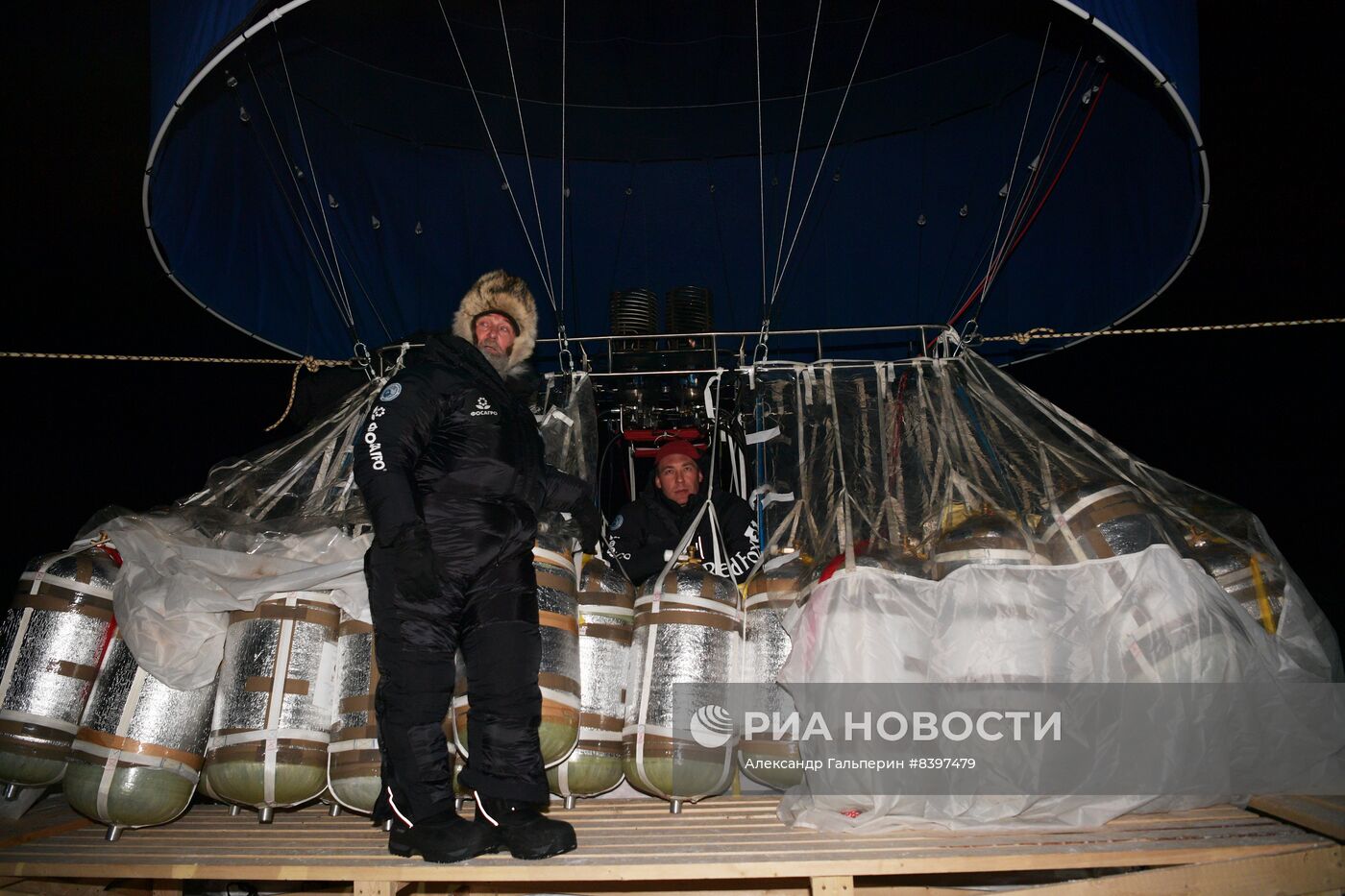 Старт полета Ф. Конюхова на воздушном шаре с попыткой установить два мировых рекорда