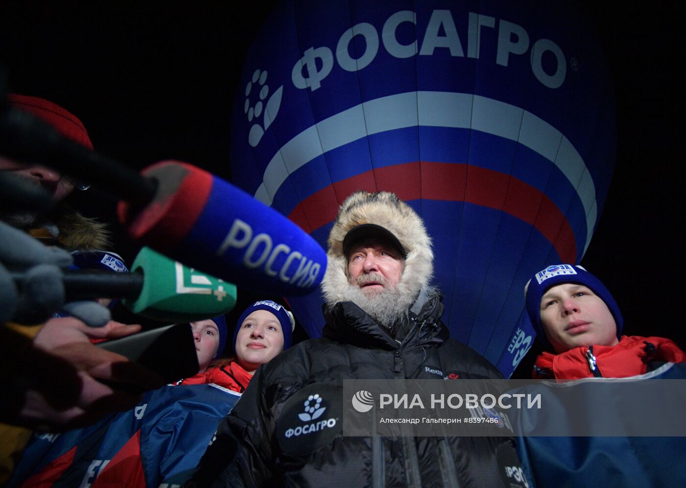 Старт полета Ф. Конюхова на воздушном шаре с попыткой установить два мировых рекорда