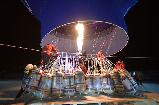 Старт полета Ф. Конюхова на воздушном шаре с попыткой установить два мировых рекорда