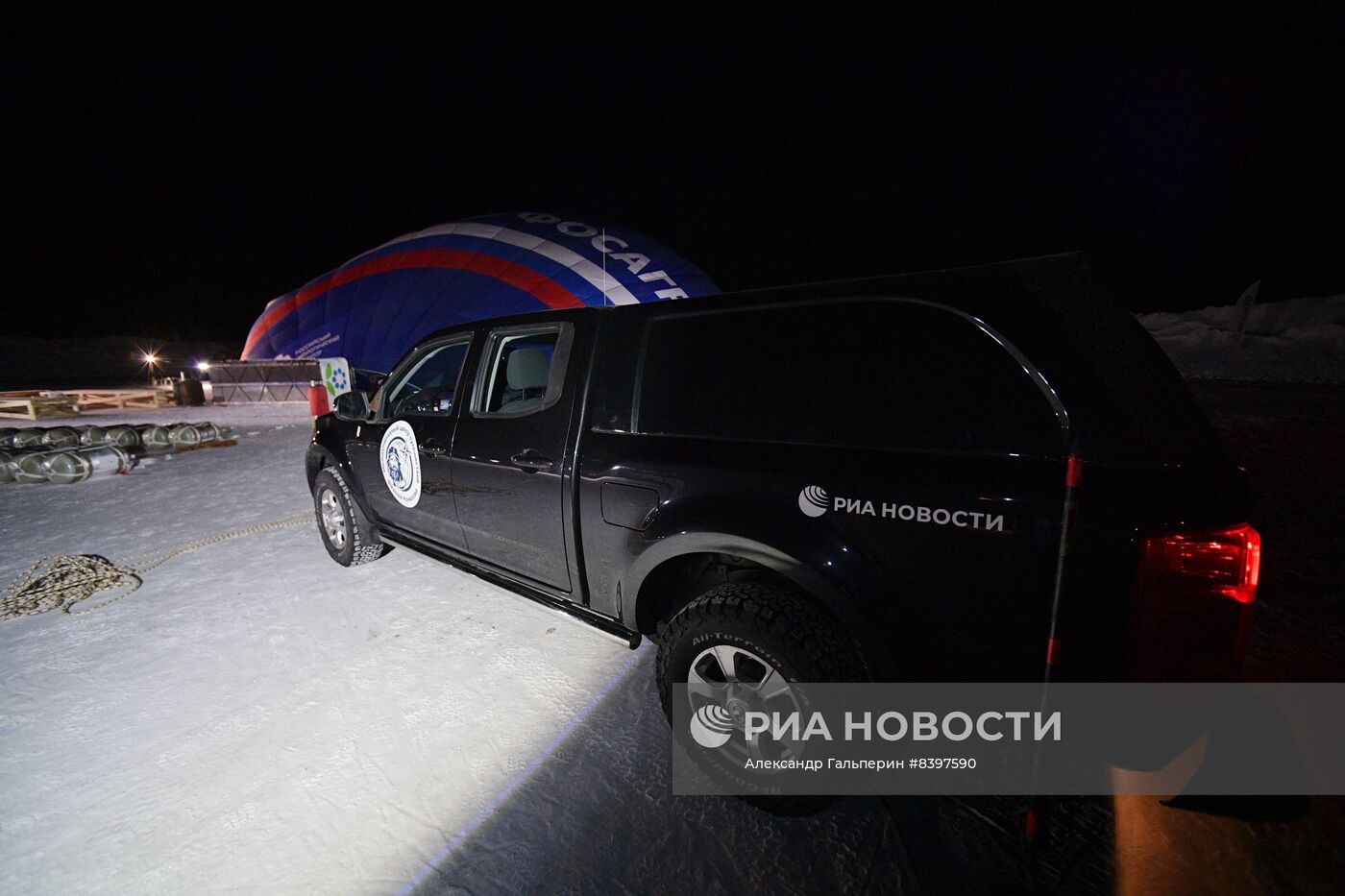 Старт полета Ф. Конюхова на воздушном шаре с попыткой установить два мировых рекорда