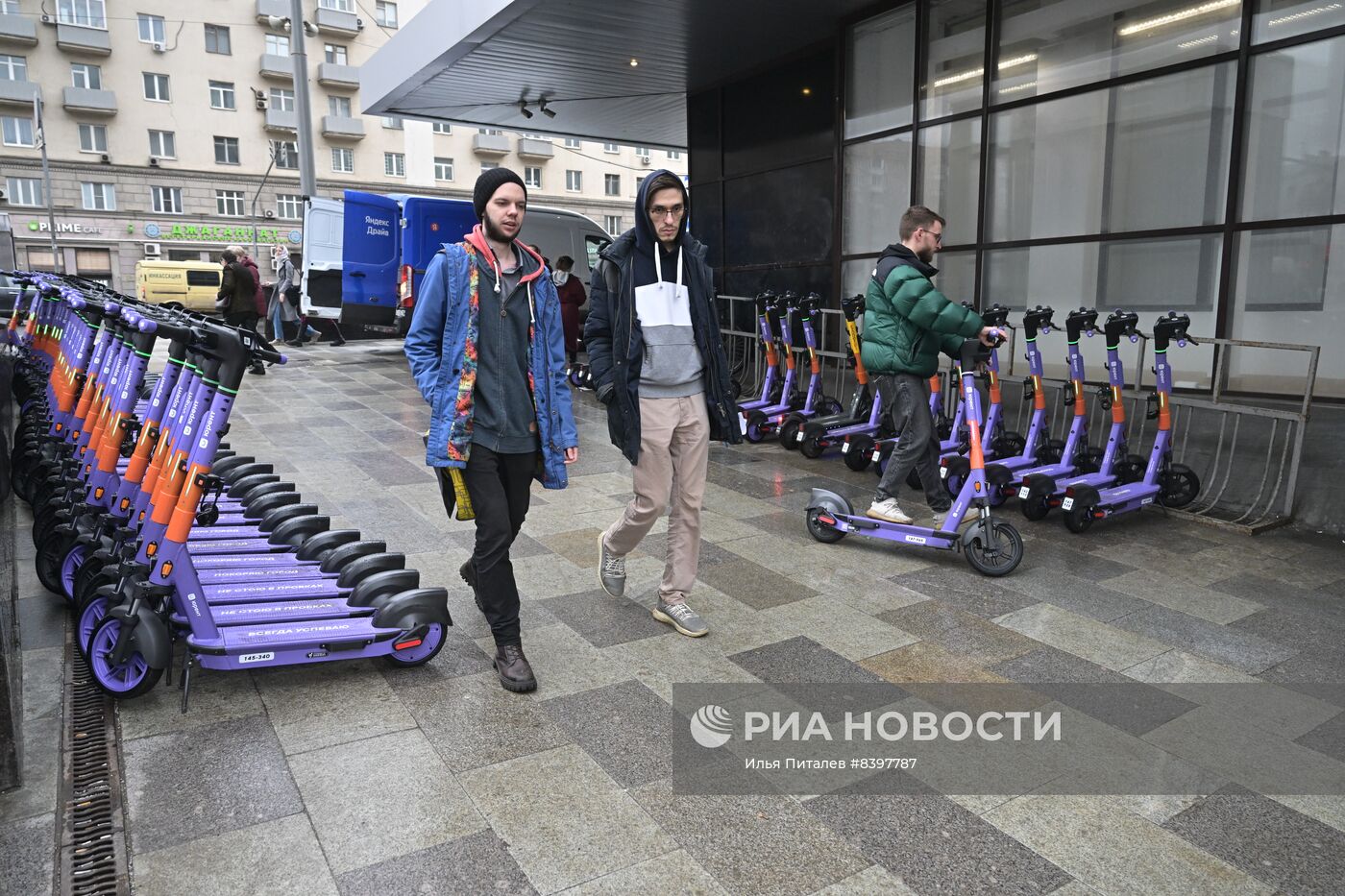 Старт сезона проката электросамокатов  в Москве