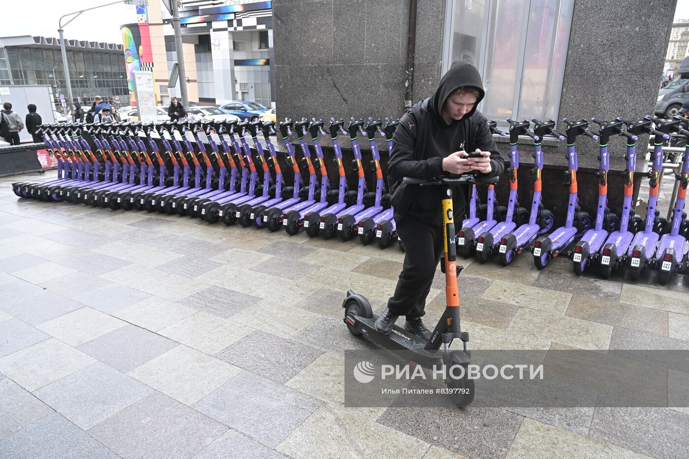 Старт сезона проката электросамокатов  в Москве