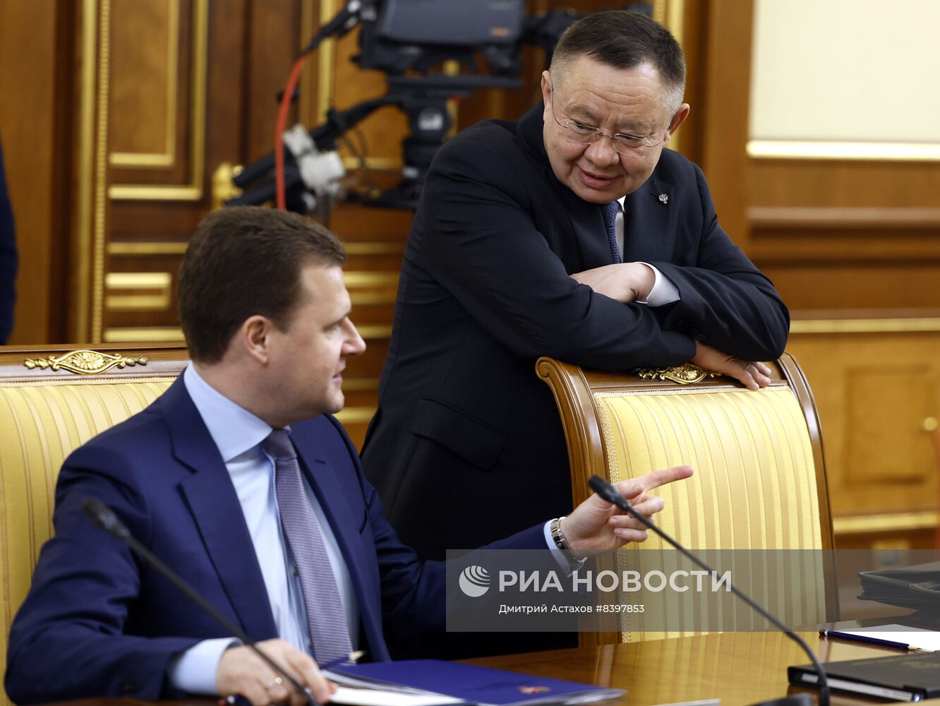 Премьер-министр РФ М. Мишустин провел заседание правительства РФ