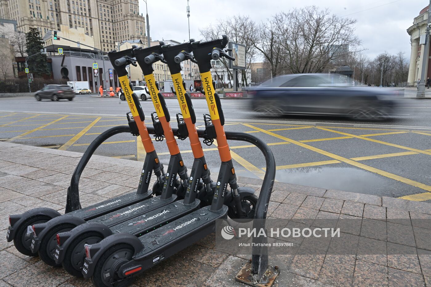 Старт сезона проката электросамокатов  в Москве