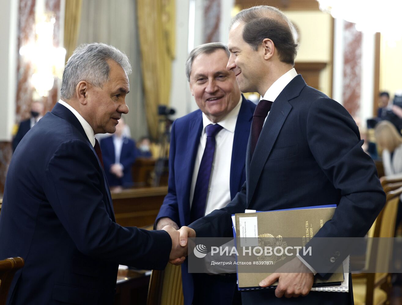 Премьер-министр РФ М. Мишустин провел заседание правительства РФ