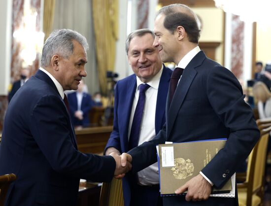 Премьер-министр РФ М. Мишустин провел заседание правительства РФ