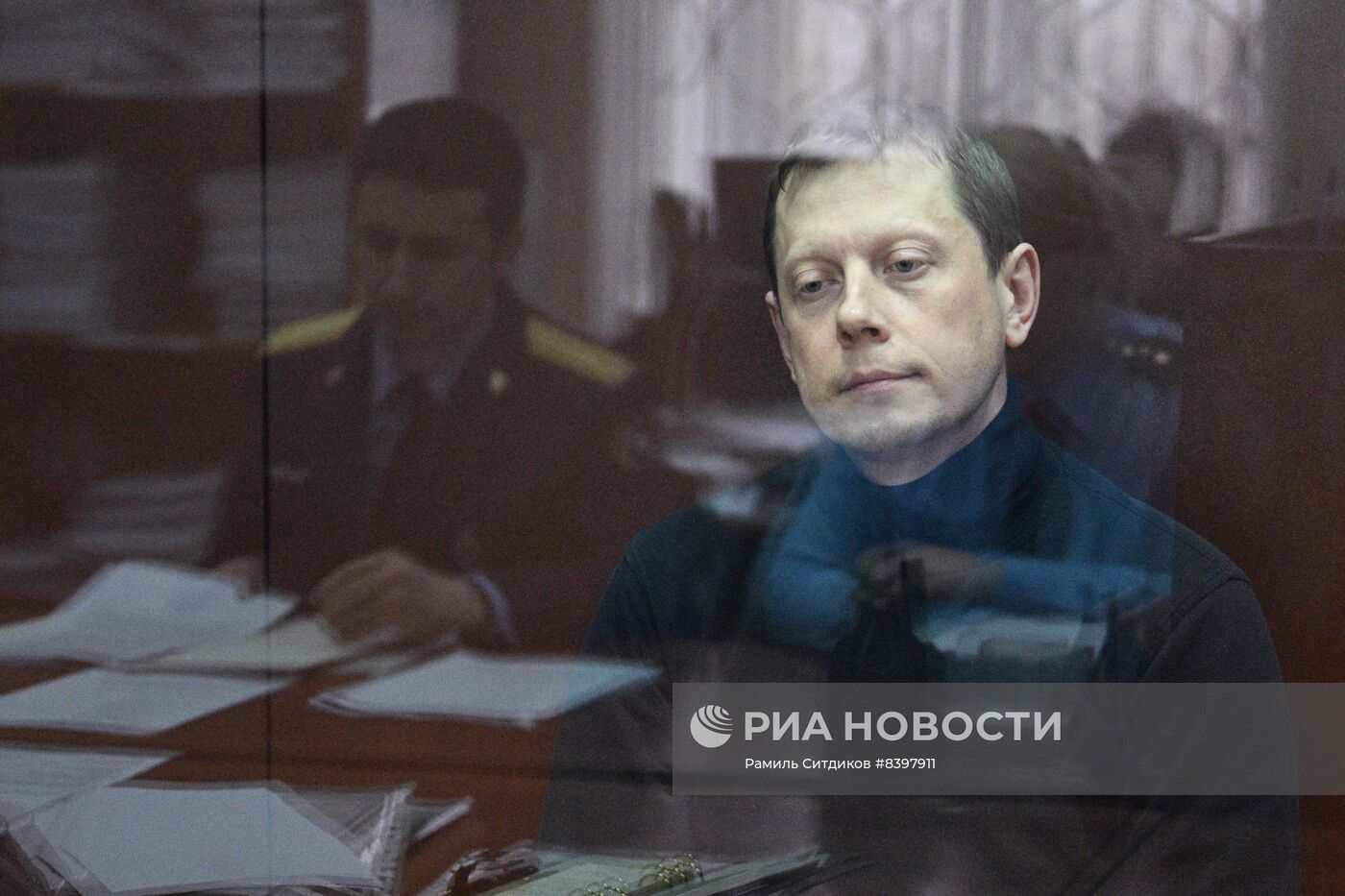 Избрание меры пресечения сотрудникам ФТС России А. Беглову и А. Алееву