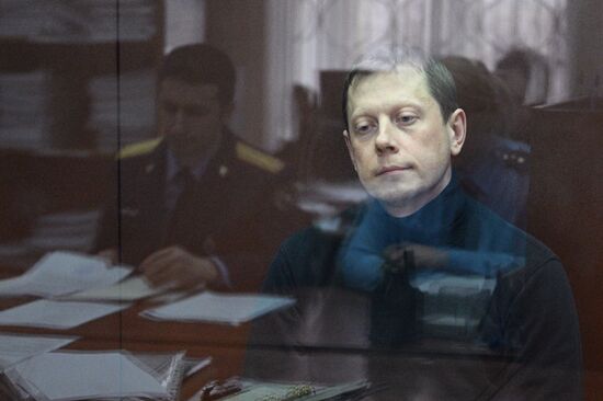 Избрание меры пресечения сотрудникам ФТС России А. Беглову и А. Алееву