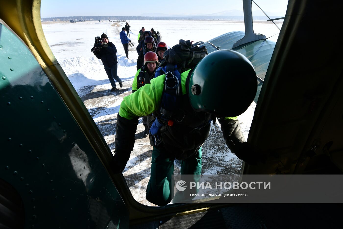 Учения пожарного десанта в Чите