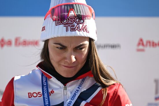 Лыжные гонки чемпионат россии 30 км женщины. Топ лыжников России женщины фото.
