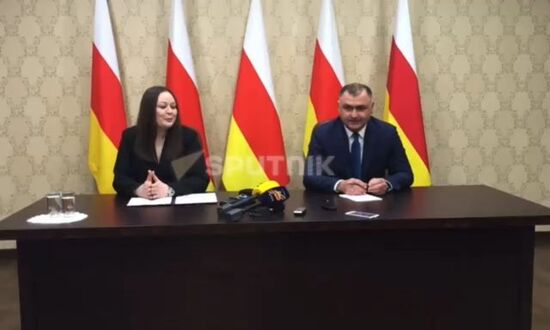 Глава Южной Осетии рассказал о вопросах укрепления Минобороны республики