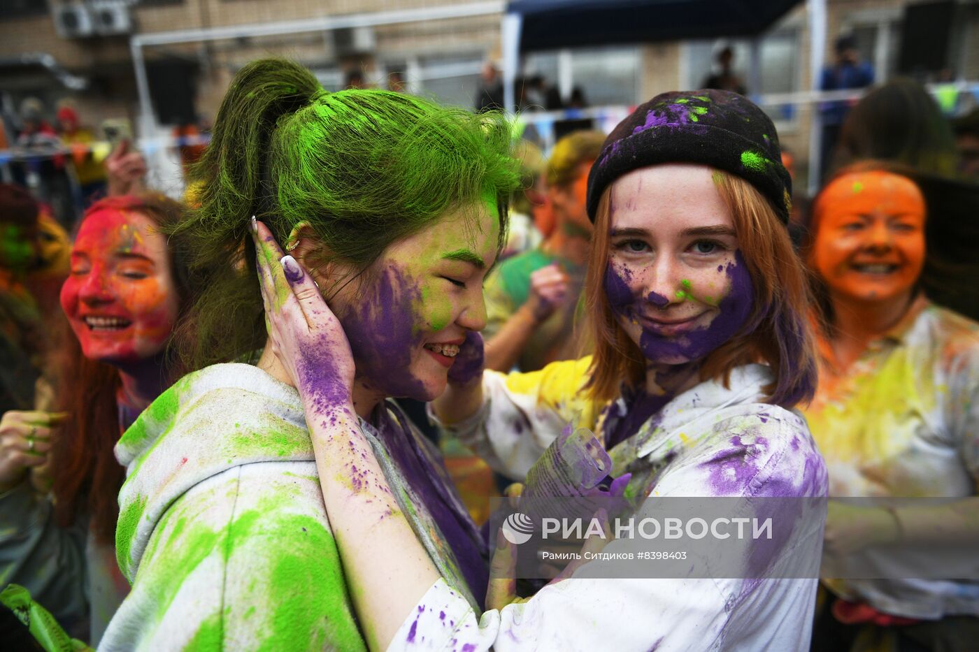 15-й фестиваль Холи Мела в Москве