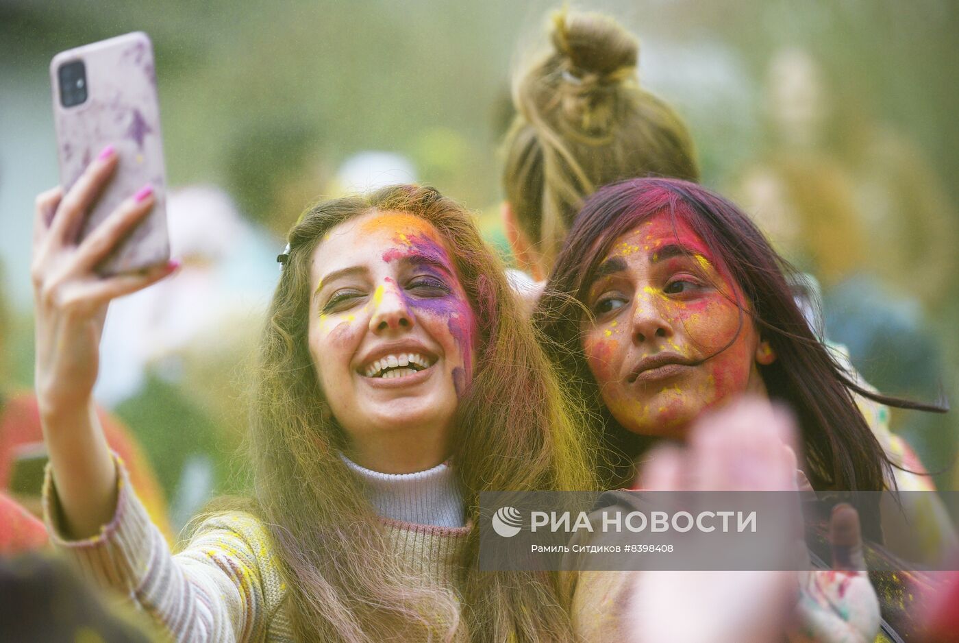 15-й фестиваль Холи Мела в Москве