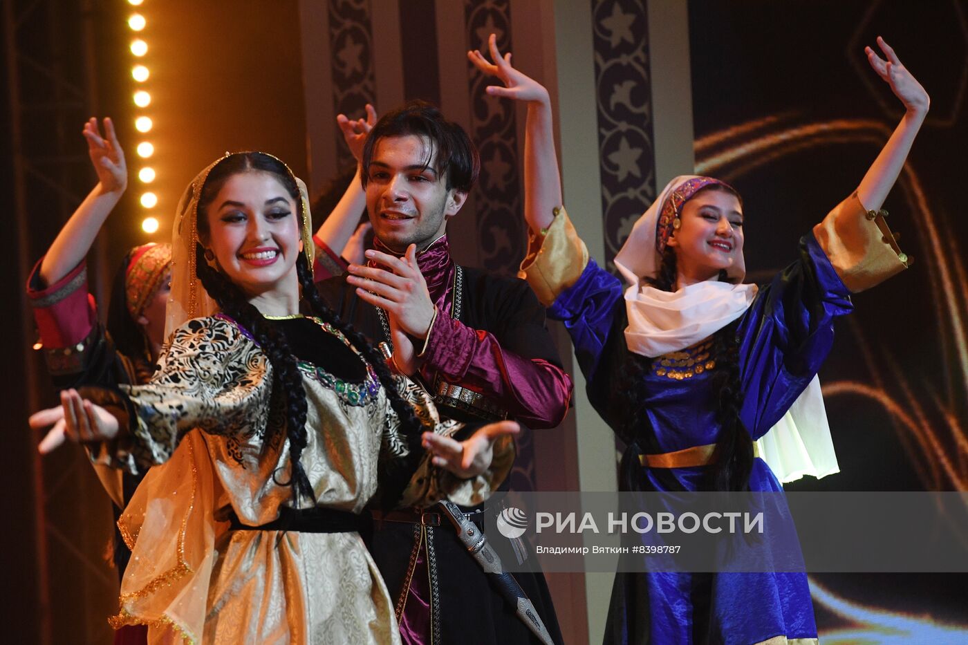 Празднование Навруза в Москве